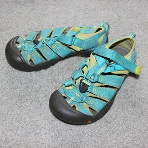 KEEN Sandals Waterproof Sandals Girls Youth Sz 2